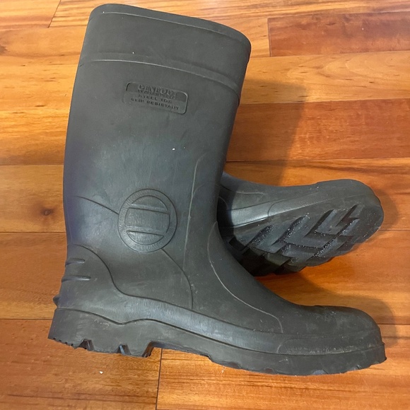 Genfoot Inc. Black Steel Toe Slip Resistant Rubber Safety Boots SIZE: 11 - Picture 4 of 8